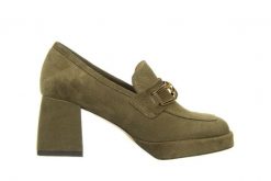 Czółenka Bayla-159 4252 026-P Zielony Welur 159060, Skóra naturalna - 36. Zielone czółenka damskie Bayla, z aplikacjami, ze skóry, biznesowe, bez obcasa, na platformie, bez zapięcia. W wyprzedaży za 224.10 zł.