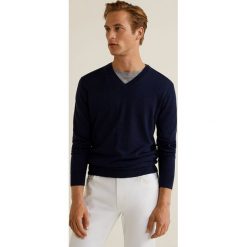 Mango Man - Sweter Willyv. Szare swetry przez głowę męskie Mango Man, z dzianiny. Za 199.90 zł.