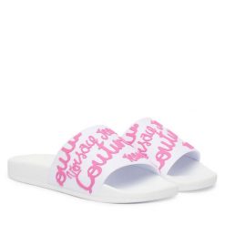 Klapki Versace Jeans Couture. Białe klapki damskie Versace Jeans Couture, bez wzorów, z jeansu, bez obcasa. Za 329.99 zł.