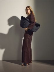 Pleciona torebka shopper - czarny. Czarne torebki shopper damskie Reserved, bez wzorów, bez dodatków. Za 159.99 zł.