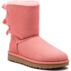 Buty UGG - W Bailey Bow II 1016225 W/Lnt. Czerwone kozaki damskie UGG, z materiału, bez obcasa. W wyprzedaży za 619.00 zł.