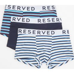 3 pack bokserek - Granatowy. Niebieskie bokserki męskie Reserved. W wyprzedaży za 39.99 zł.