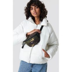 Eastpak Torebka Springer - Green. Zielone torebki do ręki damskie Eastpak, w paski. Za 100.95 zł.