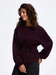 Sweter z ozdobnym wiązaniem - ciemnofioletowy. Fioletowe swetry damskie Reserved, l, bez wzorów, z dzianiny, bez kołnierzyka, bez ramiączek, bez kaptura. Za 129.99 zł.