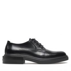 Półbuty Calvin Klein. Czarne eleganckie półbuty Calvin Klein, wizytowe, bez zapięcia. Za 569.99 zł.