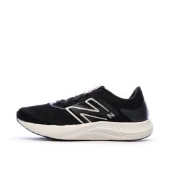 Buty do biegania New Balance Pro Run Czarny. Czarne obuwie sportowe damskie New Balance, bez wzorów, z gumy, do biegania. Za 419.35 zł.
