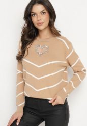Ciemnobeżowy Sweter z Wiskozą w Geometryczny Wzór z Wycięciem w Kształcie Serca z Cyrkoniami Temilime. Brązowe swetry damskie Born2be, m, bez wzorów, z jeansu, biznesowe, bez kołnierzyka, bez ramiączek, długie, bez kaptura. Za 89.99 zł.