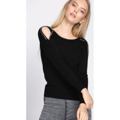 Czarny Sweter Out Action. Czarne swetry damskie Born2be. Za 49.99 zł.