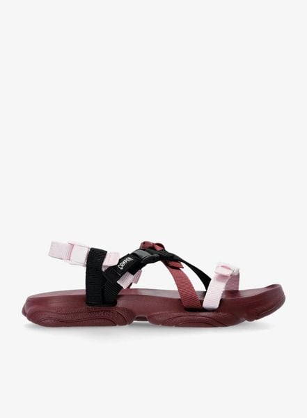 Sandały damskie Camper Karst Sandal. Czerwone sandały damskie Camper, bez wzorów, bez obcasa, bez zapięcia. Za 434.49 zł.