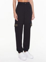 Liu Jo Sport Spodnie materiałowe TA3156 J5942 Czarny Regular Fit. Czarne spodnie sportowe damskie Liu Jo Sport, xs, bez wzorów, z materiału. Za 799.99 zł.