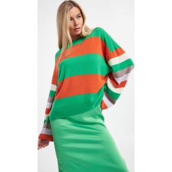 Sweter kaszmirowy Nola SAMSØE SAMSØE. Swetry damskie Samsøe & Samsøe, xs, bez wzorów, z kaszmiru, bez kołnierzyka, bez ramiączek, bez kaptura. W wyprzedaży za 944.37 zł.