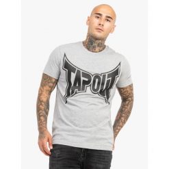 T-shirt o klasycznym kroju Tapout Logo. Czarne koszulki sportowe męskie TAPOUT, bez wzorów, z bawełny, klasyczne, bez kołnierzyka. Za 119.00 zł.