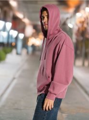 Bluza z kapturem - fioletowy. Fioletowe bluzy męskie Sinsay, l, bez wzorów, z kapturem. W wyprzedaży za 27.99 zł.