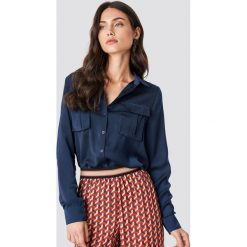NA-KD Satynowa koszula z kieszeniami - Blue. Koszule damskie marki NA-KD. Za 121.95 zł.