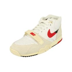 Buty Nike Air Trainer 1 Biały/Czerwony. Białe buty sportowe męskie Nike, ze skóry, bez zapięcia, do biegania. W wyprzedaży za 442.70 zł.