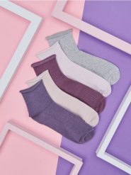 Skarpetki 5 pack - wielobarwny. Skarpety damskie Sinsay, bez wzorów, z materiału. Za 12.99 zł.