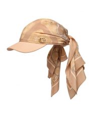 Guess Czapka z daszkiem AW5618 POL01 Beżowy ciemny. Brązowe czapki i kapelusze damskie Guess, z aplikacjami, z poliesteru. Za 234.99 zł.