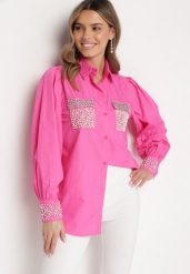 Fuksjowa Koszula Bogato Ozdobiona Cyrkoniami i Perłami Primulla. Czerwone bluzki damskie Born2be, m, bez wzorów, eleganckie, bez kołnierzyka, bez ramiączek. Za 84.99 zł.