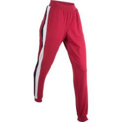 Spodnie dresowe, długie, Level 1 bonprix ciemnoczerwony. Czerwone spodnie dresowe damskie bonprix, bez wzorów, z dresówki. Za 37.99 zł.