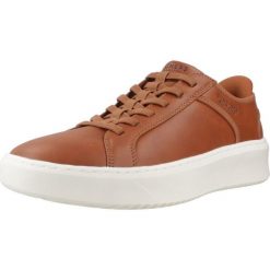 Buty Mężczyzna Skechers Court Break brązowy. Brązowe buty sportowe męskie Skechers, ze skóry ekologicznej, bez zapięcia. Za 364.52 zł.