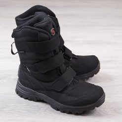 Wodoodporne śniegowce trekkingowe młodzieżowe czarne American Club SN06. Czarna śniegowce i trapery damskie American CLUB, z materiału. Za 209.99 zł.