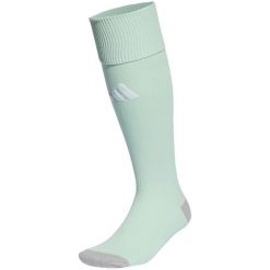 Getry piłkarskie Adidas Milano 23. Zielone legginsy sportowe męskie Adidas, bez wzorów, do piłki nożnej. Za 31.90 zł.