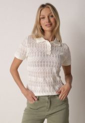 Beżowa Szydełkowa Bluzka z Wiskozy z Guzikami i Kołnierzykiem Calime. Brązowe bluzki damskie Born2be, bez wzorów, z jeansu, klasyczne, bez kołnierzyka, bez ramiączek. Za 109.99 zł.