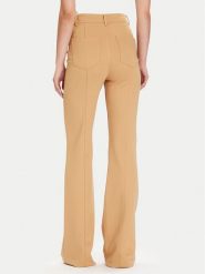 Guess Spodnie materiałowe W5BB16 KCMU2 Beżowy Flare Fit. Brązowe spodnie materiałowe damskie Guess, m, z aplikacjami, z materiału. Za 399.99 zł.