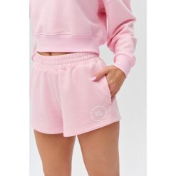 Damskie spodenki dresowe Rough Radical Cotton Active Shorts Women. Czerwone obuwie sportowe damskie ROUGH RADICAL, bez wzorów, z dresówki, na fitness i siłownię. Za 129.90 zł.
