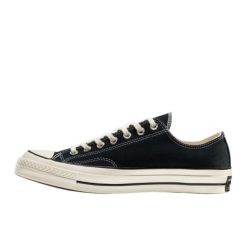 Adidasy Converse Obuwie, Dla obu płci. Czarne obuwie sportowe damskie Converse, bez wzorów. Za 590.00 zł.