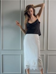 Spódnica midi z lnem - złamana biel. Spódnice damskie Reserved, l, bez wzorów, z wiskozy, midi, proste. Za 169.99 zł.