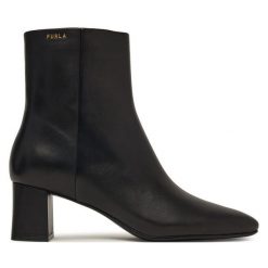 Botki Furla. Czarne botki damskie Furla, bez obcasa, na słupku, bez zapięcia. Za 1,104.00 zł.