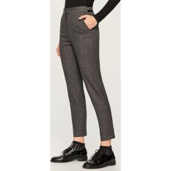 Eleganckie spodnie - Wielobarwn. Spodnie materiałowe damskie marki Reserved. W wyprzedaży za 79.99 zł.