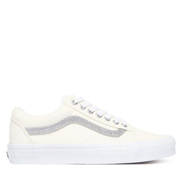 Tenisówki Vans. Białe trampki i tenisówki damskie Vans, bez wzorów, bez zapięcia. Za 299.99 zł.