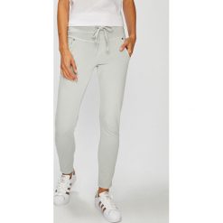 Answear - Spodnie. Legginsy damskie marki ANSWEAR. W wyprzedaży za 69.90 zł.