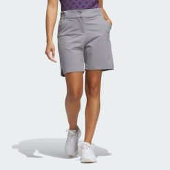 Szorty Women's Ultimate365 Bermuda. Szare obuwie sportowe damskie Adidas, s, bez wzorów, z materiału, sportowe, na golfa. Za 329.00 zł.