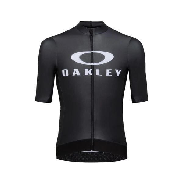 Koszulka Oakley Icon Training. Czarne koszulki sportowe męskie Oakley, m, bez wzorów, z materiału, bez kołnierzyka, bez ramiączek, na fitness i siłownię. Za 515.99 zł.