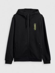 4F Bluza dresowa regular z kapturem męska - czarna S. Czarne bluzy męskie 4f, m, bez wzorów, z bawełny, z kapturem. Za 229.99 zł.