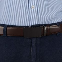 Pasek męski skórzany 3,5 cm klamra automatyczna Beltimore brązowy 03-575 : Kolory - brązowy, beżowy, Rozmiar pasków - r.110-125 cm. Brązowe paski damskie bez wzorów, ze skóry, wizytowe. Za 64.99 zł.