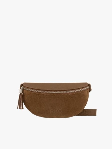 Brązowa torebka nerka. Brązowe torebki do ręki damskie Brawo sp. z o.o., bez wzorów, ze skóry, klasyczne, bez dodatków. Za 229.99 zł.