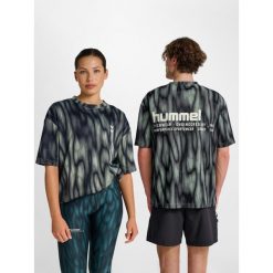 Koszulka Hummel Hiit AOP Loose. Szare koszulki sportowe męskie Hummel, bez wzorów, bez kołnierzyka, bez ramiączek, na fitness i siłownię. Za 213.50 zł.