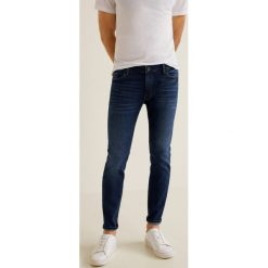 Mango Man - Jeansy Jude3. Niebieskie jeansy męskie Mango Man. Za 139.90 zł.
