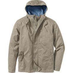 Kurtka z kapturem Regular Fit bonprix khaki. Kurtki męskie bonprix. Za 139.99 zł.