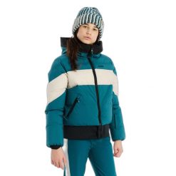 Dziewczęca kurtka narciarska Protest Milla. Niebieskie buty zimowe dziewczęce Protest, bez wzorów, bez zapięcia. W wyprzedaży za 557.50 zł.