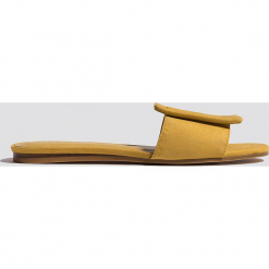 MANGO Klapki z klamrą - Yellow. Żółte klapki damskie Mango. Za 108.95 zł.