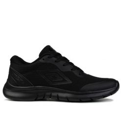 Buty męskie treningowe Umbro Pete Mix. Czarne buty sportowe męskie Umbro, bez zapięcia. W wyprzedaży za 149.00 zł.