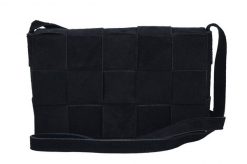 Listonoszka zamszowa BARBERINI'S czarna 888/1-1. Czarne torebki shopper damskie Barberinis, bez wzorów, ze skóry, małe, zamszowe, bez dodatków. Za 299.99 zł.