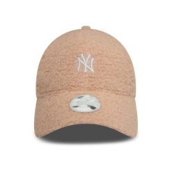 Czapka baseballowa damska New York Yankees Borg 9forty. Czerwone czapki i kapelusze damskie New Era, bez wzorów, sportowe. Za 187.50 zł.