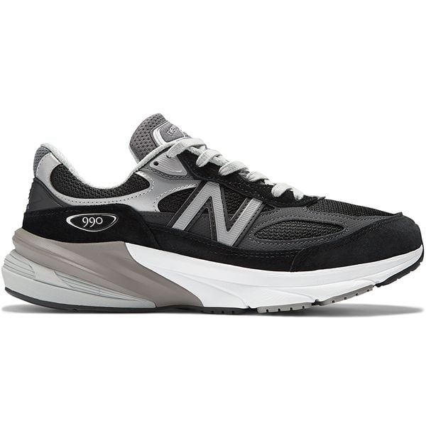 Buty męskie New Balance M990BK6 – czarne. Czarne buty sportowe męskie New Balance, z dresówki, bez zapięcia, do biegania. Za 1,249.99 zł.
