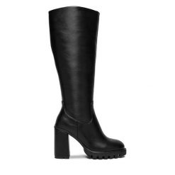 Kozaki Nine West. Czarne kozaki damskie Nine West, bez obcasa, na słupku. Za 359.99 zł.